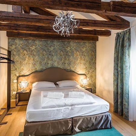 Apartamento Polo'S Treasures Venecia Exterior foto